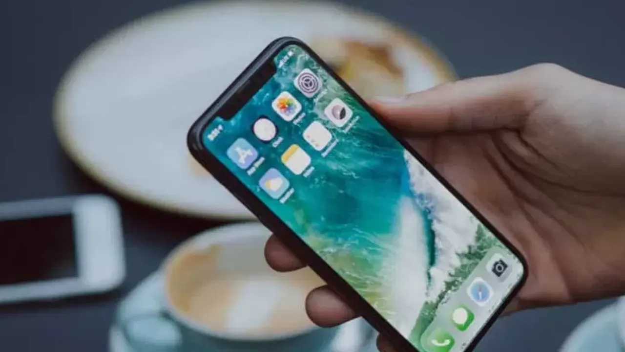 যে ৩ ধরনের মোবাইল ফোন সেট বন্ধ করবে সরকার