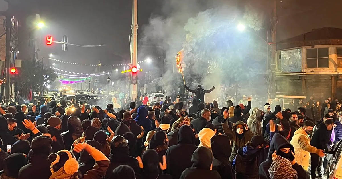 ইরানে নিরাপত্তা বাহিনীর শতাধিক সদস্য নিহত