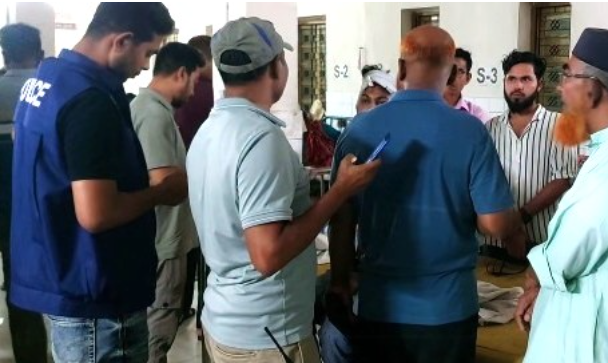 প্রাণ বাঁচাতে রক্তাক্ত অবস্থায় মোটরসাইকেল চালিয়ে থানায় যুবক, চুয়াডাঙ্গায় চাঞ্চল্য