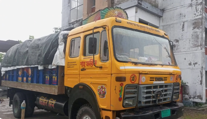 মাদারীপুরে পাচারকালে ৪২২ বস্তা ভিজিডির চালসহ ট্রাক জব্দ