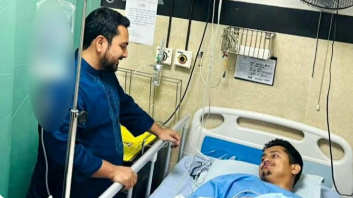 সারজিসকে দেখতে হাসপাতালে নাহিদ ইসলাম