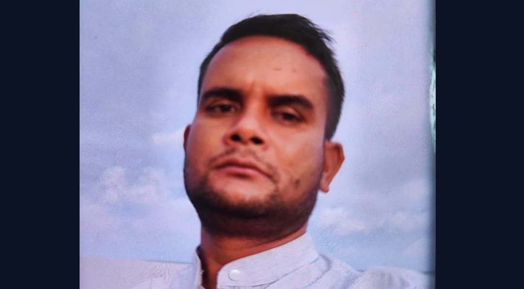 কুষ্টিয়ার মিরপুর পদ্মার দুর্গমচরে চাঁদাবাজি,বালুমহাল দখল,মাদক,অস্ত্রপাচারের গডফাদার বহলবাড়ীয়ার উজ্জল মেম্বারের ‘মিনি রাষ্ট্র’